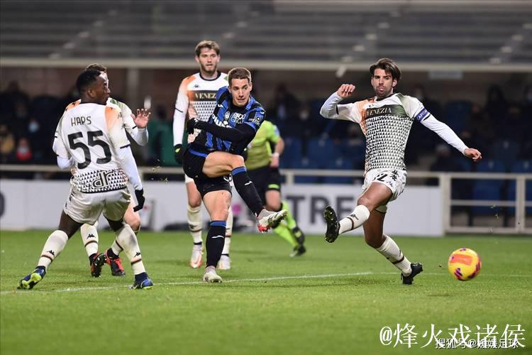 佛罗伦萨15轮难求一胜,1-2遭维罗纳绝杀,奥尔班梅开二度 佛罗伦萨15轮难求一胜,1-2遭维罗纳绝杀,奥尔班梅开二度